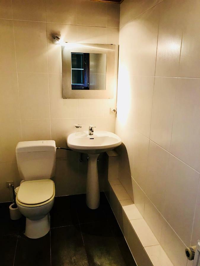 La Ferme Des Roses Apartment ตูร์แน ภายนอก รูปภาพ